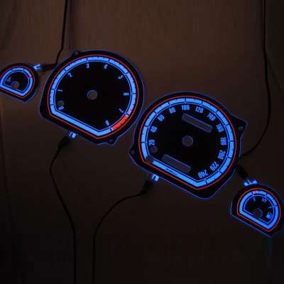 el glowing car gauge panel